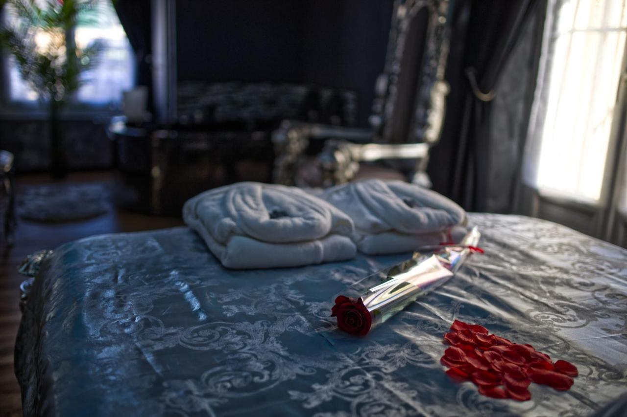Nuit Romantique - Jacuzzi - Beziers - Romance Royale Εξωτερικό φωτογραφία