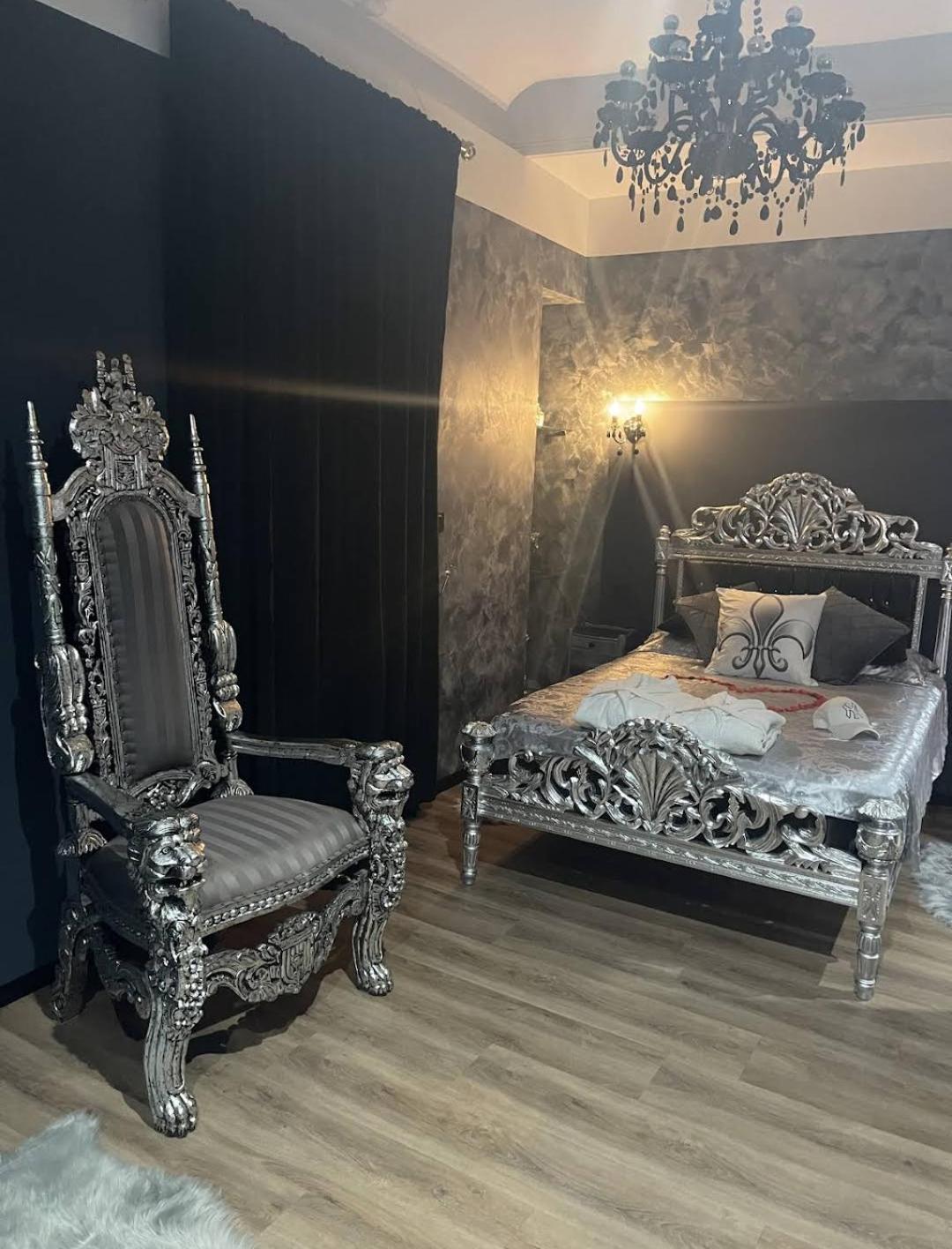 Nuit Romantique - Jacuzzi - Beziers - Romance Royale Εξωτερικό φωτογραφία